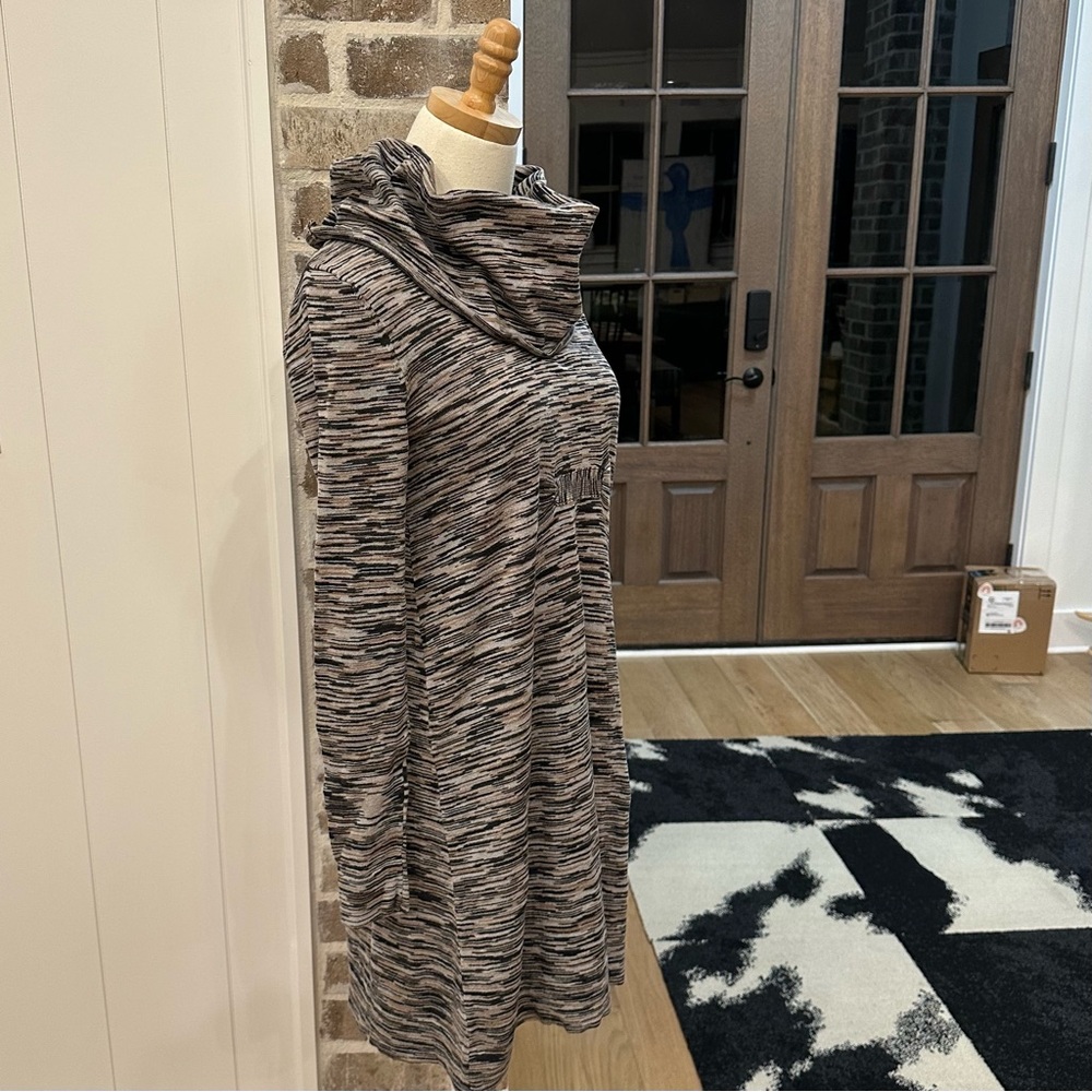 KENSIE Cowl Neck Cotton Woven Empire Dress in Black Olive Grey Natural Print — M